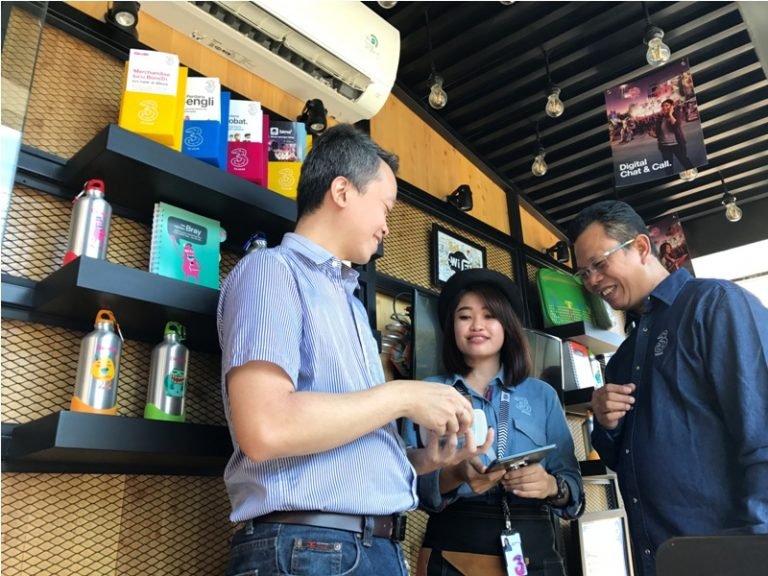 Tri Indonesia Jangkau Millennial Dengan Layanan Pelanggan Berbasis Digital